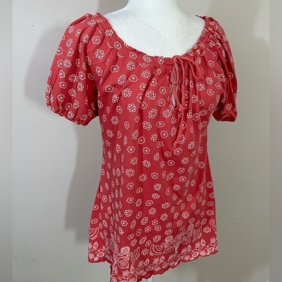 Susan Lawrence sz med top boho style in a Cotten blend. The color is a salmon - Picture 8 of 15
